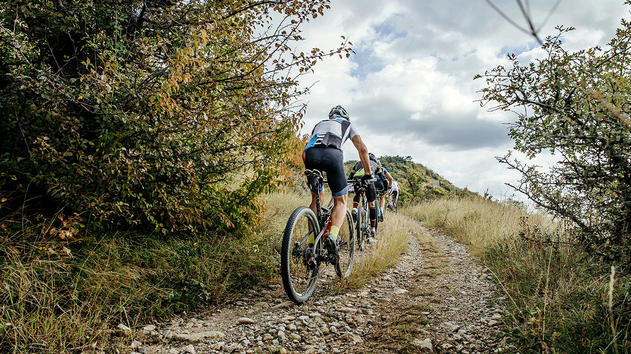 Alojamientos y casas rurales especializados en circuitos de btt mountain bike en Navarra Pirineo País Vasco España Gallipienzo